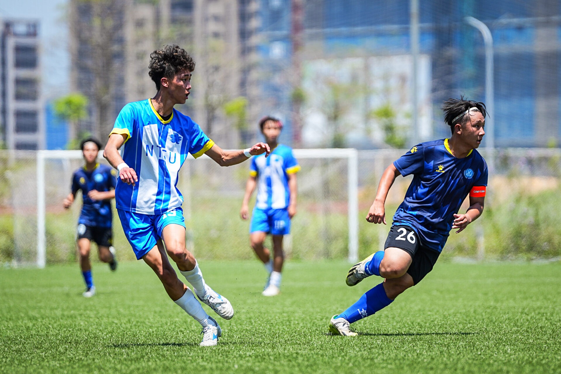 为何胡明轩投篮像“拧麻花”？ 胡明轩投篮因整体发力卡顿