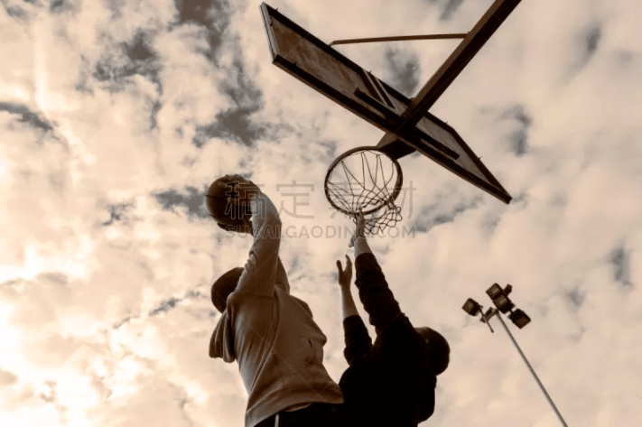 终于能拿分了，欧冠四战全败的本菲卡和阿贾克斯下轮直接交手